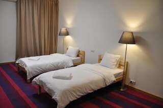 Отель White Palace Рига Просторный двухместный номер с 2 отдельными кроватями-2